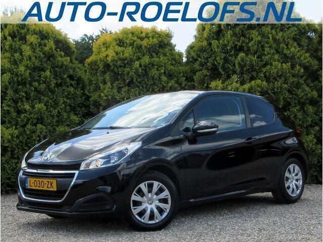 Zwart Gebruikt 2017 Peugeot 208 Active Hatchback | € 7.890 (Goede deal) - Afbeelding 1/4