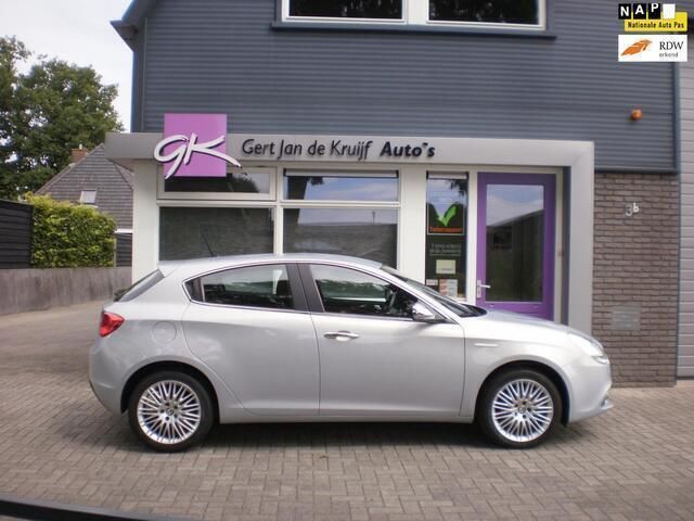 Occasion Alfa Romeo Giulietta Exclusive 170 PK (125 kW) 2015 Wit Hatchback