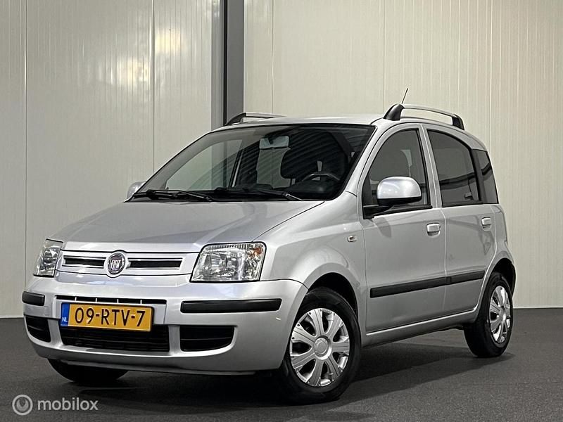 Grijs Gebruikt 2011 Fiat Panda Hatchback | € 3.445 (Eerlijke prijs) - Afbeelding 1/3