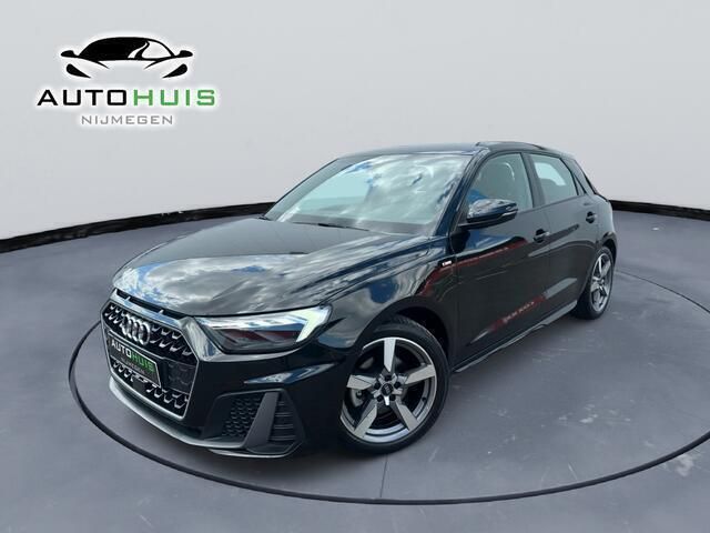 Zwart Gebruikt 2021 Audi A1 Sportback Proline Hatchback | € 26.745 (Iets duurder) - Afbeelding 1/4