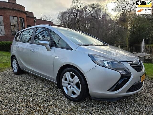 Grijs Occasion 2012 Opel Zafira Tourer Edition MPV | € 4.999 (Goede deal) - Afbeelding 1/4