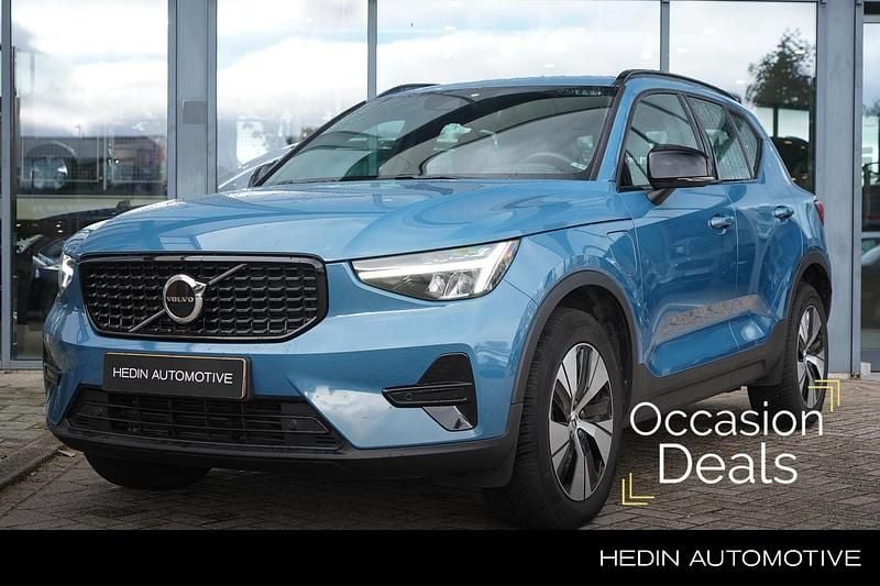 Blauw Occasion 2022 Volvo XC40 Plus SUV | € 33.995 (Duur) - Afbeelding 1/4