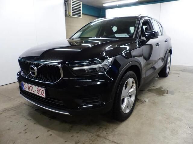 Zwart Gebruikt 2022 Volvo XC40 Momentum SUV | € 25.945 - Afbeelding 1/4