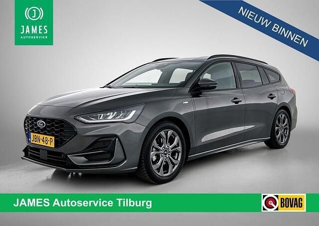 Grijs Gebruikt 2024 Ford Focus ST-Line X Stationwagen | € 24.840 (Eerlijke prijs) - Afbeelding 1/3