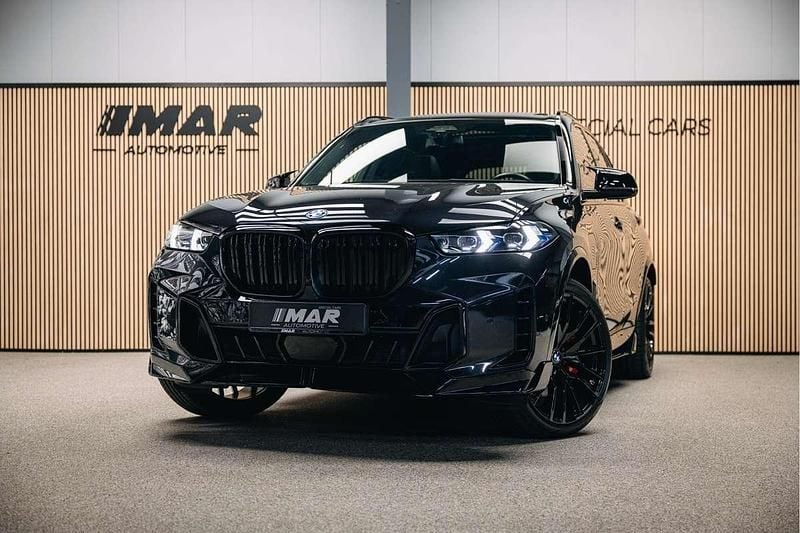 Zwart Occasion 2023 BMW X5 SUV | € 92.950 - Afbeelding 1/4