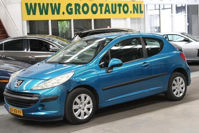 Blauw, metallic lak Gebruikt 2007 Peugeot 207 Hatchback | € 799 (Eerlijke prijs) - Afbeelding 1/4
