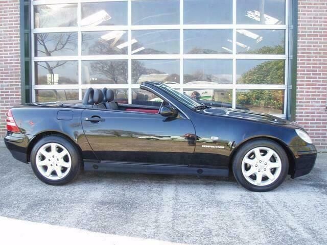 Occasion Mercedes SLK230 193 PK (141 kW) 1997 Zwart, metallic lak Cabriolet