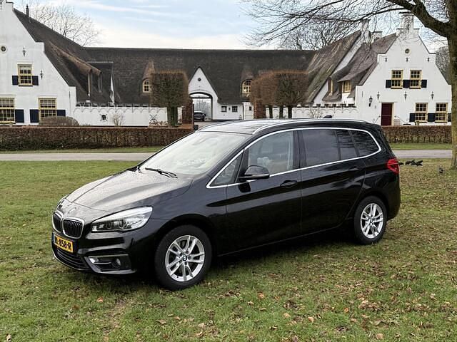 Occasion BMW 218 Luxury Line 136 PK (100 kW) 2018 Zwart (metallic) Stationwagen