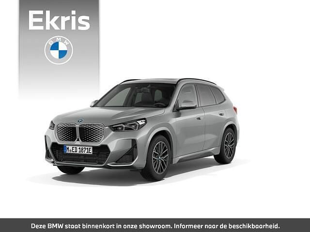 Zilver Nieuw 2025 BMW iX1 M Sport SUV | € 58.763 (Goede deal) - Afbeelding 1/4