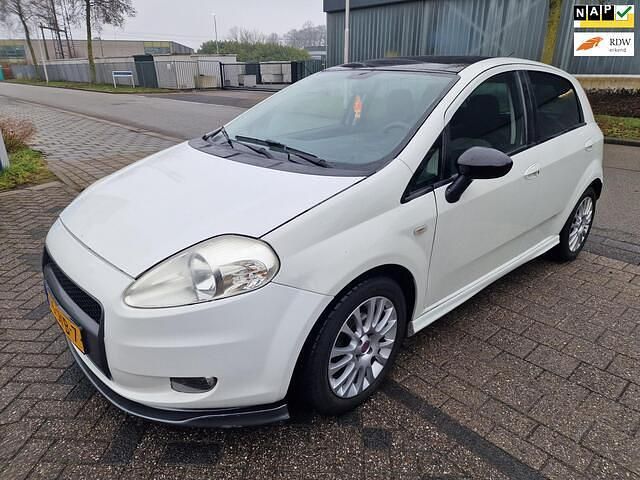 Occasion Fiat Grande Punto 78 PK (57 kW) 2009 Wit Hatchback