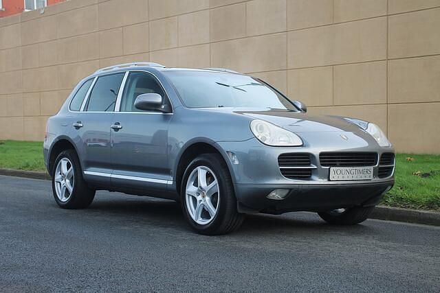 Grijs Occasion 2004 Porsche Cayenne SUV | € 6.945 (Eerlijke prijs) - Afbeelding 1/4