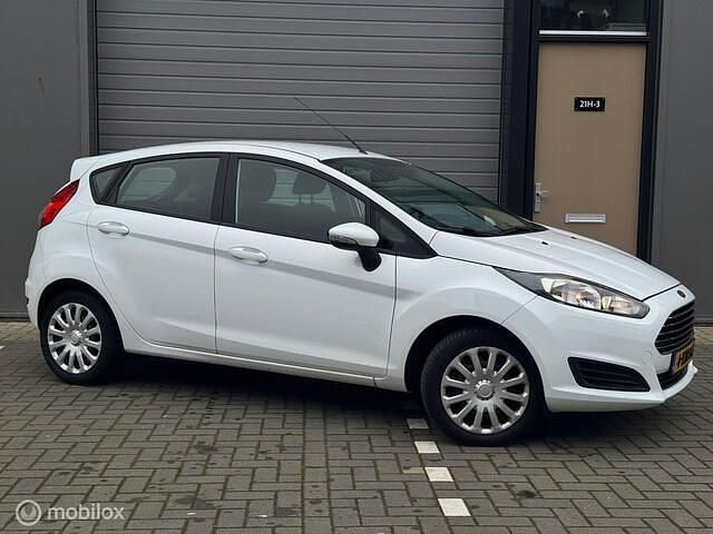 Occasion Ford Fiesta Style 65 PK (47 kW) 2014 Wit Hatchback