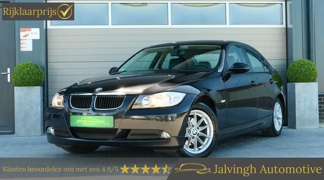 Zwart Gebruikt 2006 BMW 318 Basis Sedan | € 1.940 (Eerlijke prijs) - Afbeelding 1/4