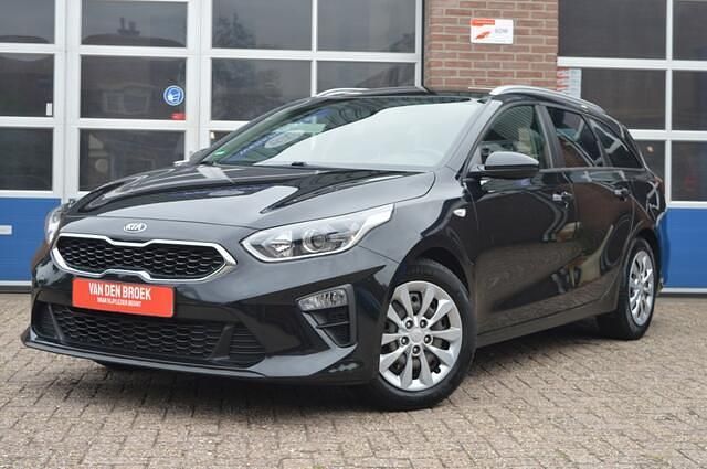 Zwart Gebruikt 2021 Kia Ceed Stationwagen | € 12.950 (Eerlijke prijs) - Afbeelding 1/4