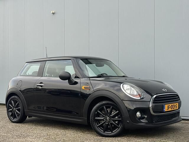 Occasion Mini ONE Business 102 PK (75 kW) 2016 Zwart Hatchback