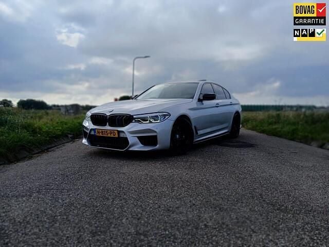 Grijs Gebruikt 2018 BMW 540 Executive Sedan | € 34.950 (Eerlijke prijs) - Afbeelding 1/4