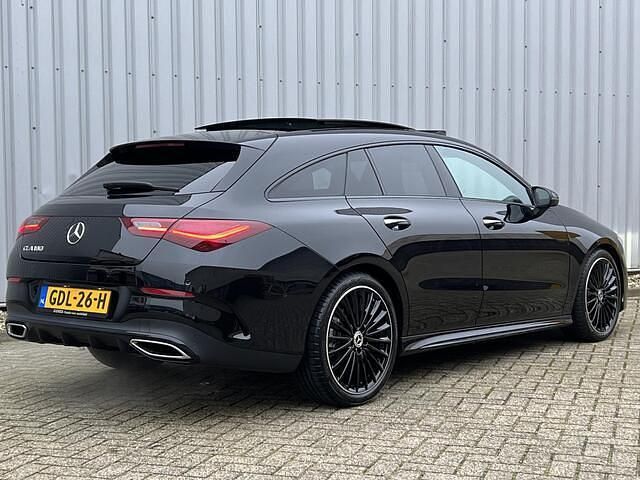 Overig Gebruikt 2024 Mercedes CLA180 Shooting Brake Edition Stationwagen | € 42.950 - Afbeelding 1/4