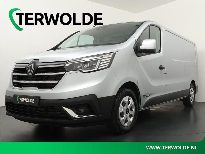 Gris highland Gebruikt 2024 Renault Trafic Van | € 32.945 (Duur) - Afbeelding 1/4