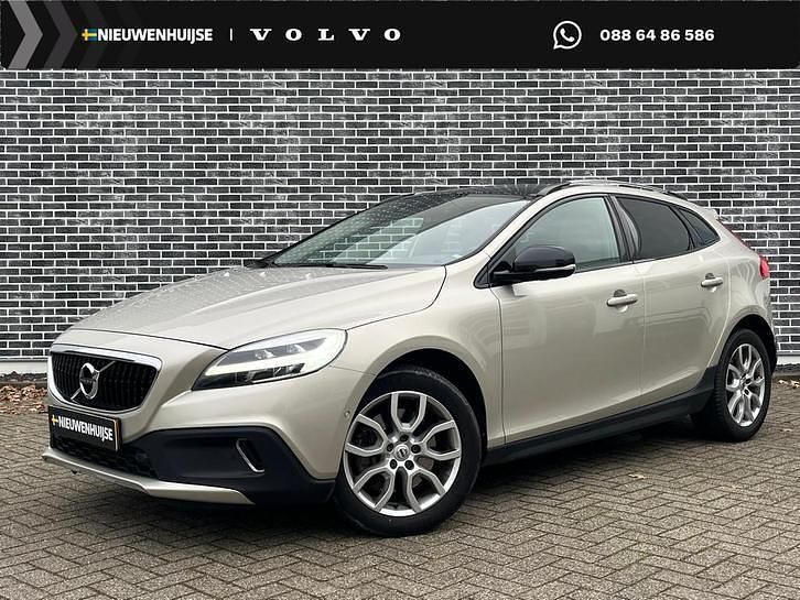 Gebruikt 2019 Volvo V40 CC Stationwagen | € 23.899 (Eerlijke prijs) - Afbeelding 1/4