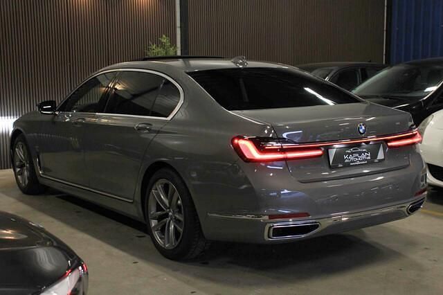 Occasion BMW 730L Executive 286 PK (210 kW) 2021 Grijs (metallic) Sedan