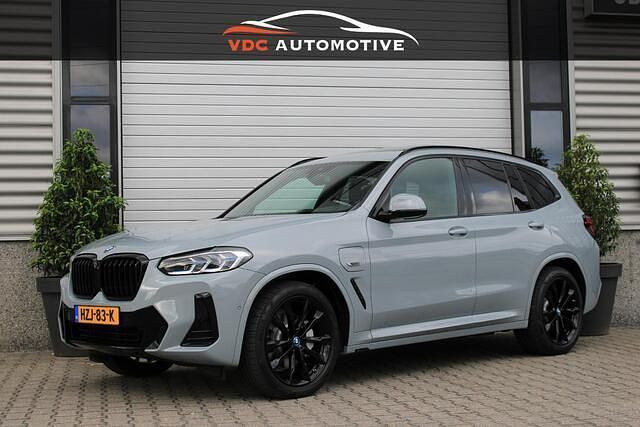 Grijs Gebruikt 2022 BMW X3 M Sport SUV | € 49.900 (Eerlijke prijs) - Afbeelding 1/4