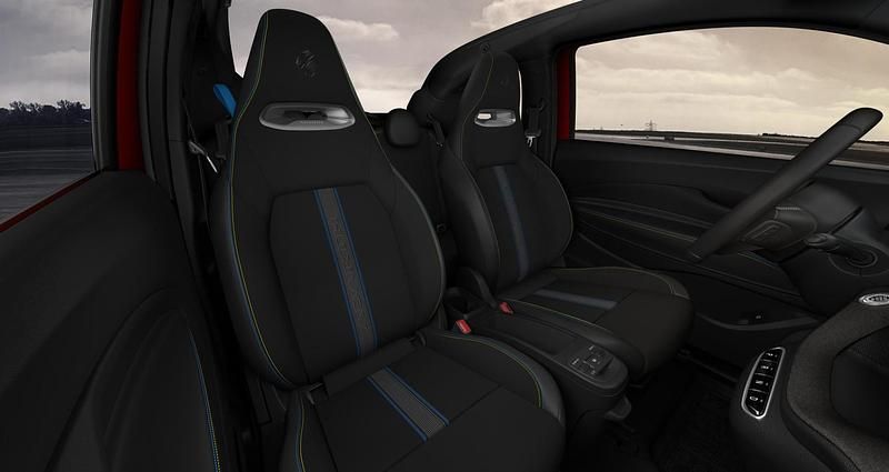 Nieuw Fiat 500e Abarth 114 kW (155 PK) 2025 Rood Cabriolet