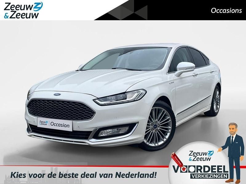White platinum Gebruikt 2018 Ford Mondeo Vignale Sedan | € 16.440 (Eerlijke prijs) - Afbeelding 1/4