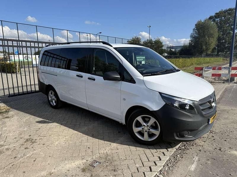 Wit Gebruikt 2020 Mercedes Vito MPV | € 18.750 (Eerlijke prijs) - Afbeelding 1/4
