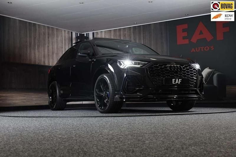 Zwart Gebruikt 2022 Audi Q3 Sportback Competition SUV | € 49.950 (Eerlijke prijs) - Afbeelding 1/4