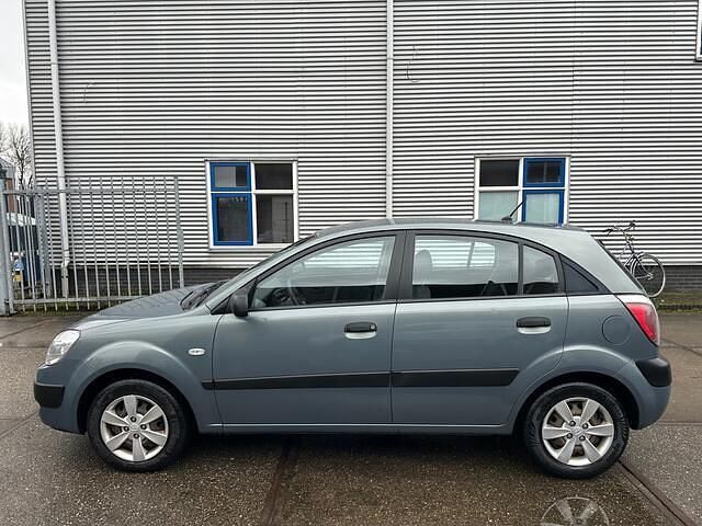 Occasion Kia Rio 97 PK (71 kW) 2009 Grijs Hatchback