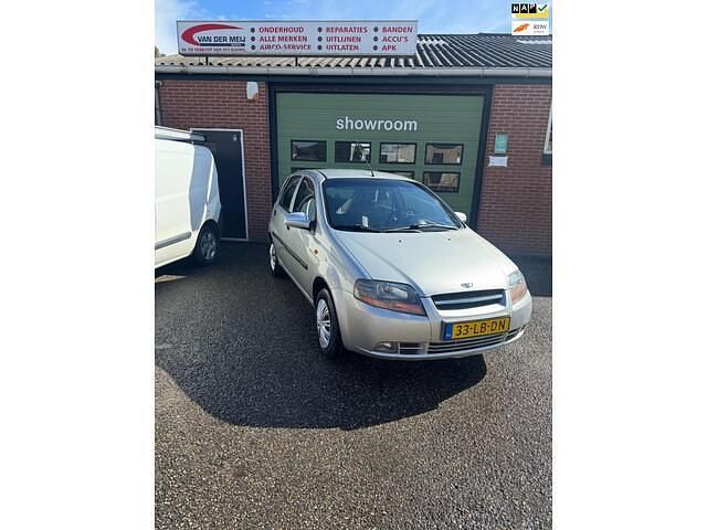 Grijs Gebruikt 2002 Chevrolet Kalos Hatchback | € 1.250 (Eerlijke prijs) - Afbeelding 1/4