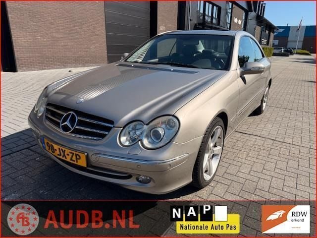 Grijs Gebruikt 2002 Mercedes 240 Elegance Coupé | € 2.995 (Super prijs) - Afbeelding 1/4