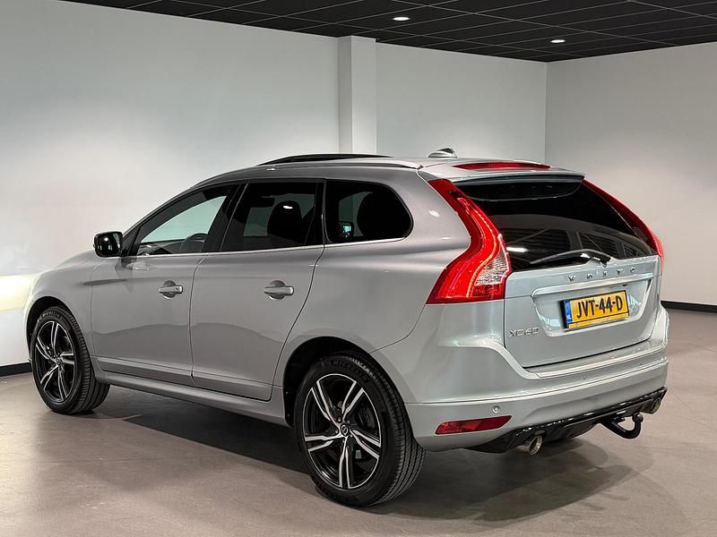 Occasion Volvo XC60 R-Design Momentum 2026 Grijs SUV