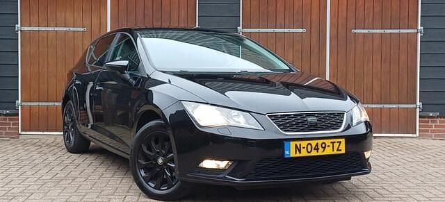 Occasion Seat Leon Style 110 PK (80 kW) 2016 Zwart (metallic) Hatchback