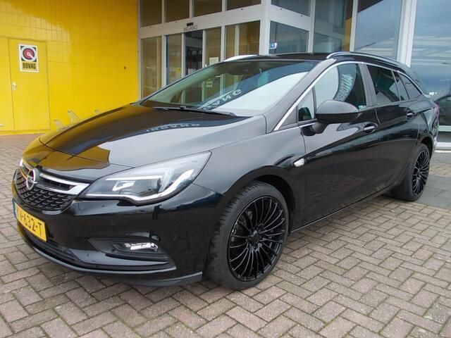 Zwartzwart Gebruikt 2016 Opel Astra Stationwagen | € 12.450 - Afbeelding 1/4