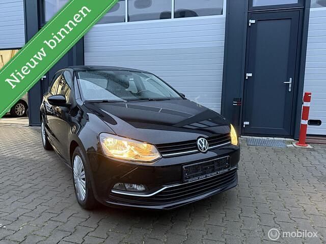 Zwart Gebruikt 2014 VW Polo Highline Hatchback | € 7.750 (Eerlijke prijs) - Afbeelding 1/4