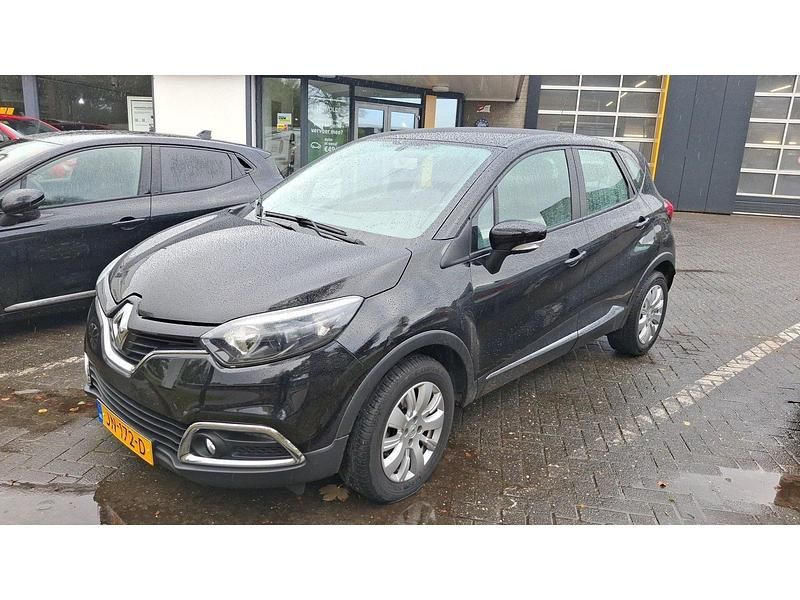 Zwart Gebruikt 2016 Renault Captur Expression SUV | € 9.945 (Eerlijke prijs) - Afbeelding 1/3