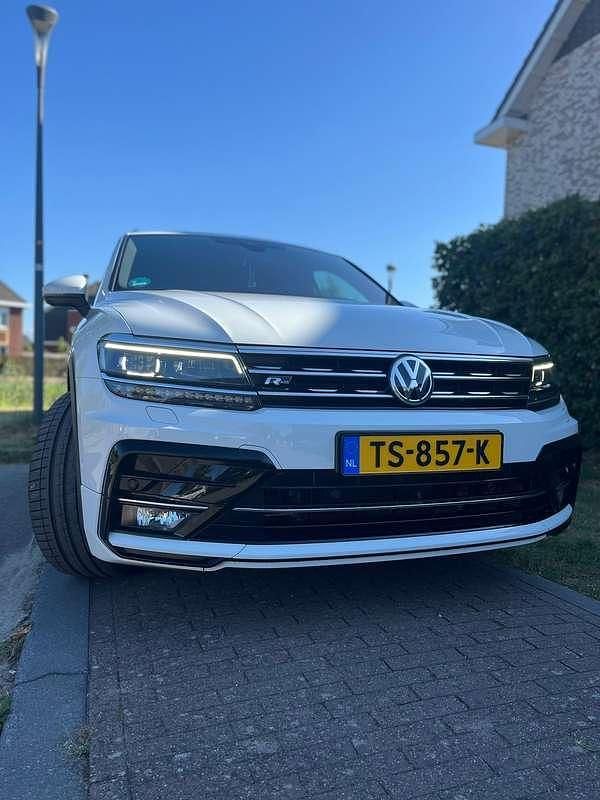 Wit Gebruikt 2018 VW Tiguan R-line SUV | € 24.800 (Goede deal) - Afbeelding 1/4