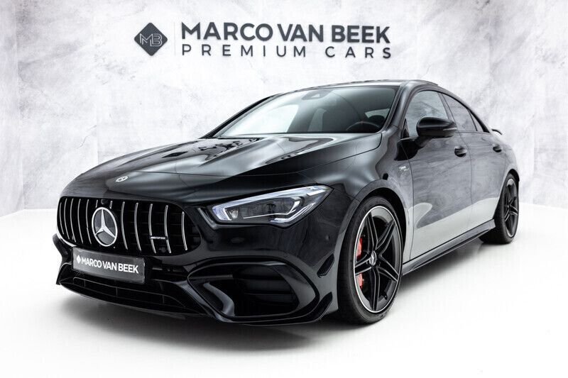 Zwart Gebruikt 2024 Mercedes CLA45 AMG AMG Sedan | € 64.850 (Goede deal) - Afbeelding 1/4