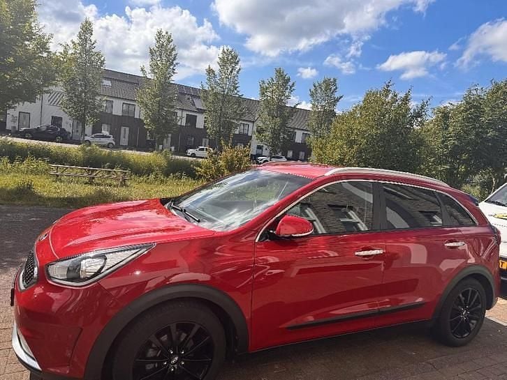 Gebruikt 2016 Kia Niro SUV | € 14.000 (Eerlijke prijs) - Afbeelding 1/4