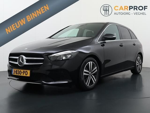 Zwart Gebruikt 2020 Mercedes B200 Business MPV | € 20.995 (Eerlijke prijs) - Afbeelding 1/4