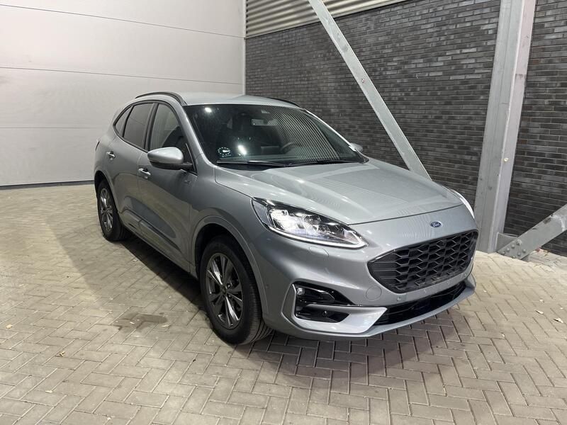 Zilver Gebruikt 2023 Ford Kuga ST-Line SUV | € 29.400 (Goede deal) - Afbeelding 1/1
