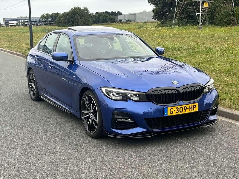 Blauw Gebruikt 2019 BMW 320 M Sport Sedan | € 27.995 (Duur) - Afbeelding 1/4