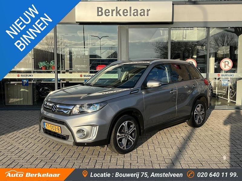 Grijs Gebruikt 2016 Suzuki Vitara SUV | € 18.690 (Iets duurder) - Afbeelding 1/4