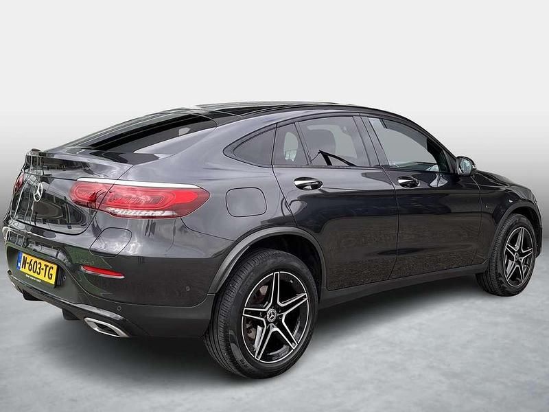 Occasion Mercedes GLC300e AMG 320 PK (235 kW) 2022 Grijs Coupé