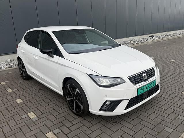 Occasion Seat Ibiza Business 116 PK (85 kW) 2024 Wit Hatchback
