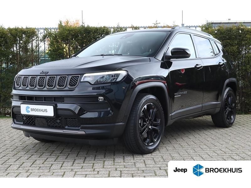 Zwart Gebruikt 2022 Jeep Compass SUV | € 27.895 - Afbeelding 1/4