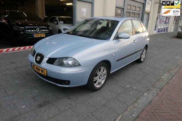 Blauw Gebruikt 2004 Seat Ibiza Sport Hatchback | € 1.495 (Goede deal) - Afbeelding 1/4