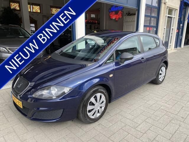 Blauw Gebruikt 2010 Seat Leon Hatchback | € 3.199 (Goede deal) - Afbeelding 1/4
