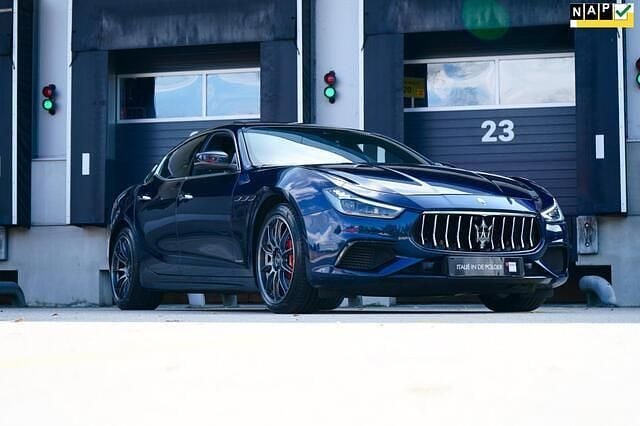 Blauw Gebruikt 2019 Maserati Ghibli GranLusso Coupé | € 52.900 - Afbeelding 1/4